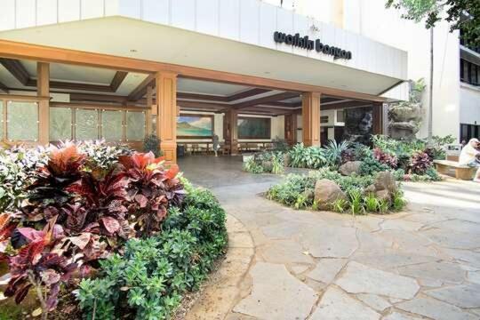 Deluxe Panoramic Mountain View Condo - 37Th Floor, Free Parking & Wifi Condo 檀香山 外观 照片