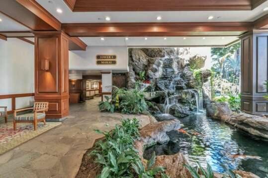 Deluxe Panoramic Mountain View Condo - 37Th Floor, Free Parking & Wifi Condo 檀香山 外观 照片